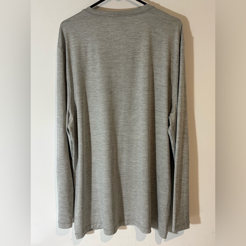 Hurley Men’s XL Gray Long Sleeve Shirt Blue Writing Casual Dri Fit Material - Picture 6 of 8